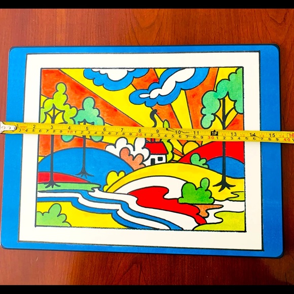 4 Shiny Hard Placemats With colorful Kids’ Paint Print front cover easy to clean - Picture 6 of 11